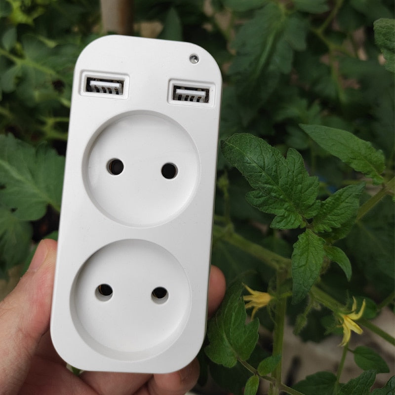Double prise murale avec deux ports USB